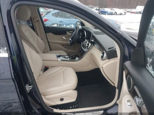 Mercedes-Benz GLC 300 * 4Matic*  - изображение 5