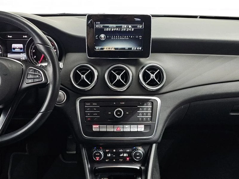 Mercedes-Benz GLA 220 2.2 Automatic Висок клас оборудване, снимка 14 - Автомобили и джипове - 55751425