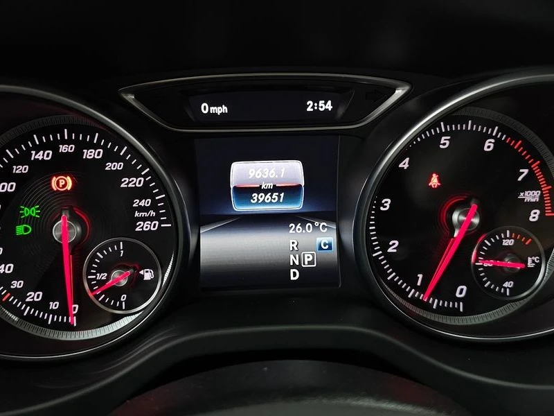 Mercedes-Benz GLA 220 2.2 Automatic Висок клас оборудване, снимка 6 - Автомобили и джипове - 55751425