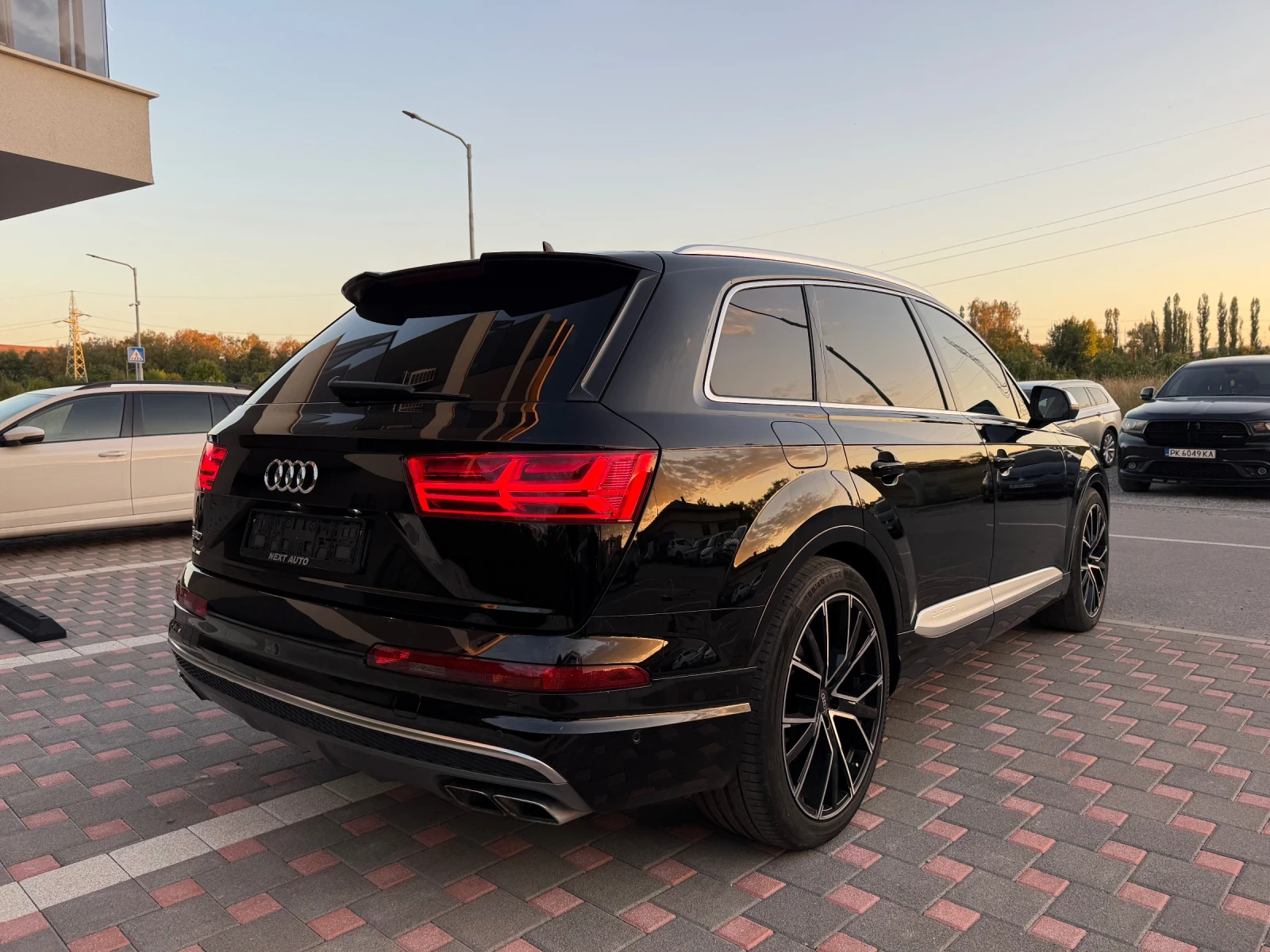 Audi SQ7 ABT* 4.2* V8* 520h* Panorama* Matrix* Virtual* Hea - изображение 6