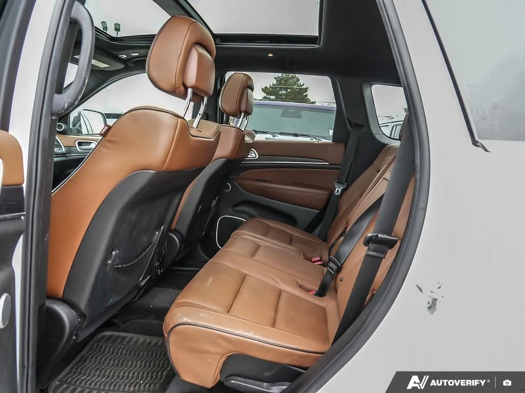 Jeep Grand cherokee 2018 Jeep Grand Cherokee Summit 4WD, снимка 15 - Автомобили и джипове - 54054178