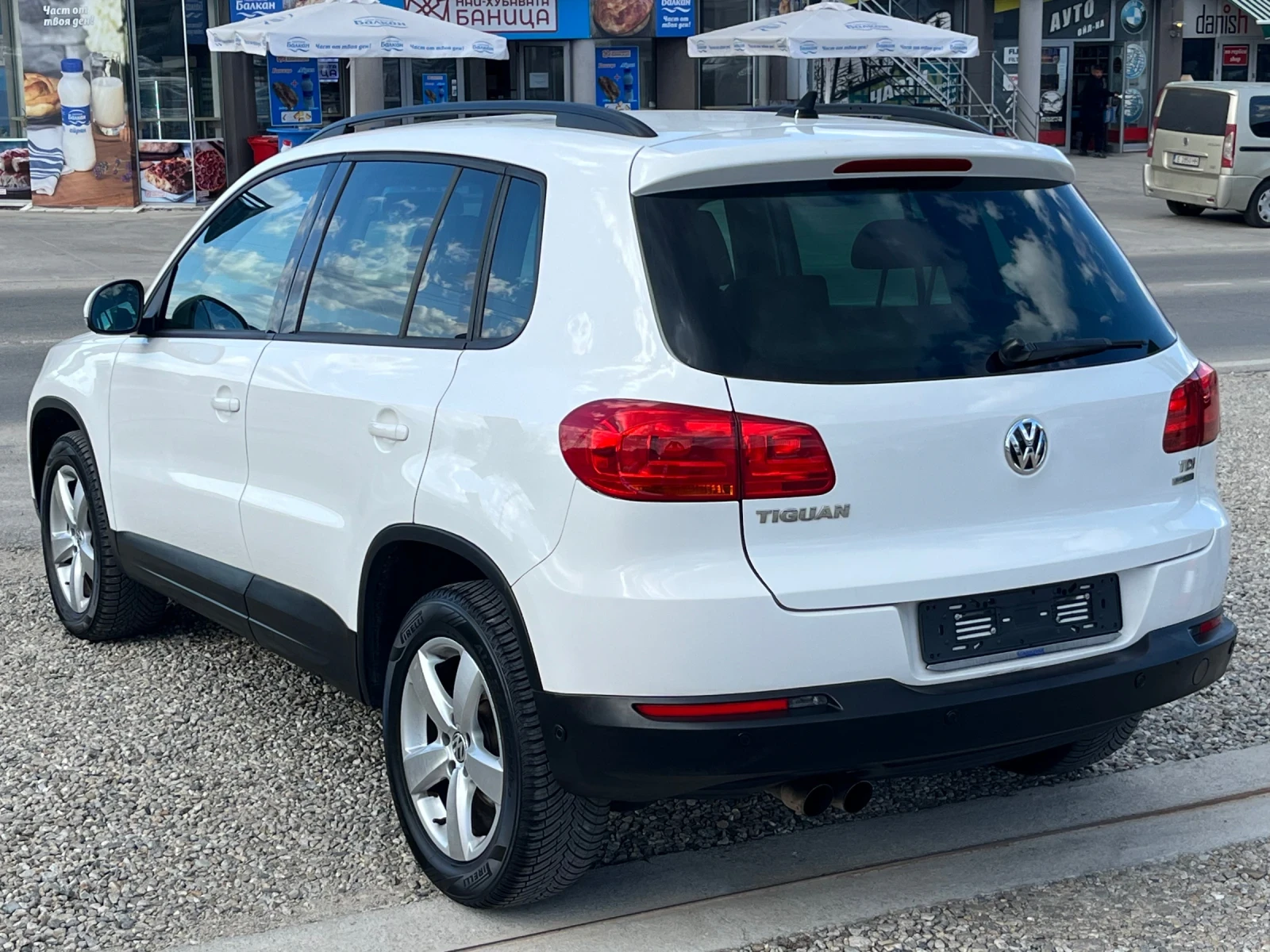 VW Tiguan 2.0TDI.Face Lift.Много хубав!!!Собствен лизинг!!!, снимка 6 - Автомобили и джипове - 54150599