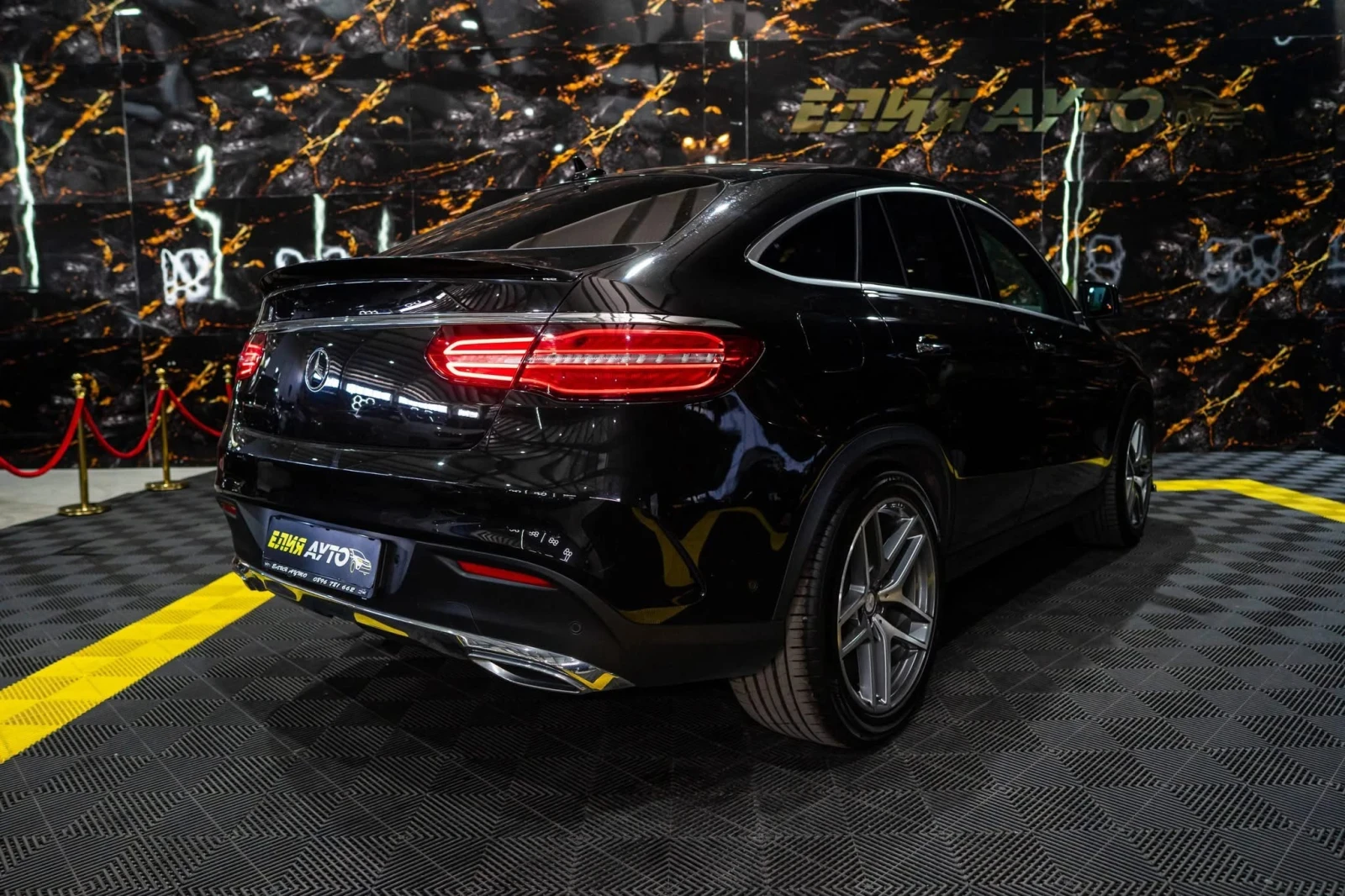 Mercedes-Benz GLE 350 D 4MATIC AMG LINE LED ПАНО RECARO ЛИЗИНГ 100%, снимка 10 - Автомобили и джипове - 55047175