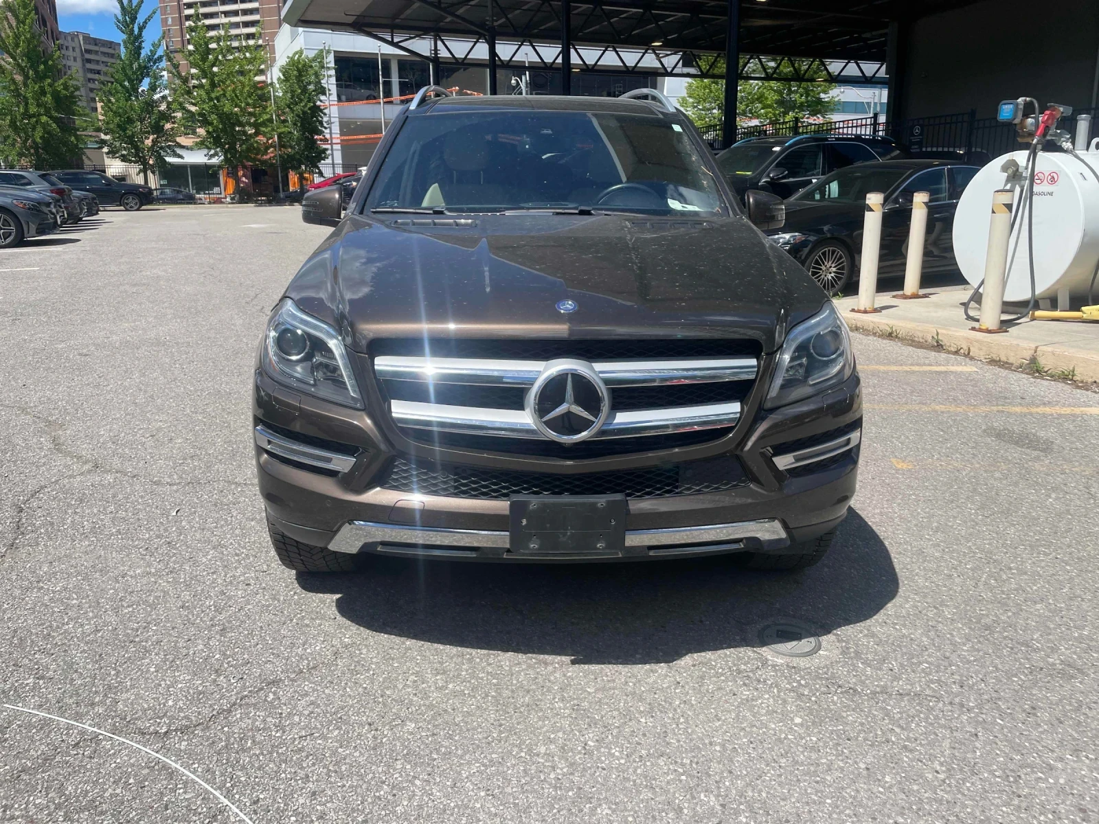 Mercedes-Benz GL 350 Bluetec* 4Matic* Harman Kardon* 2чифта гуми, снимка 2 - Автомобили и джипове - 55242563