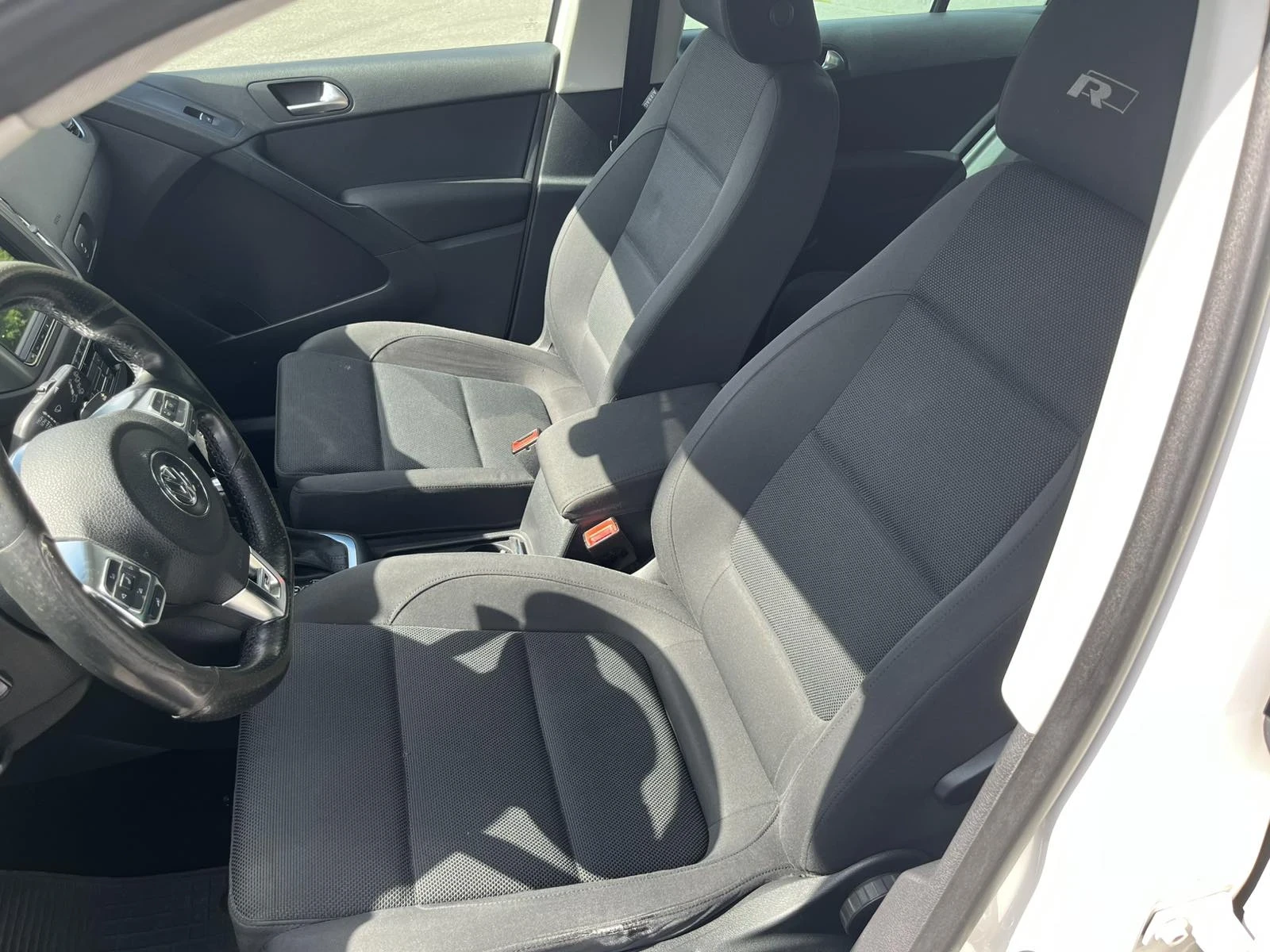 VW Tiguan, снимка 12 - Автомобили и джипове - 55545463