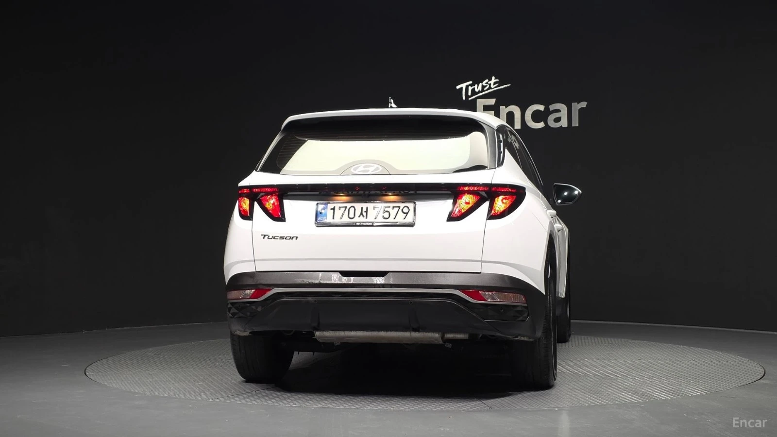 Hyundai Tucson FULL * HeadUp *  AвтоКредит * (ЦЕНА ДО БГ), снимка 4 - Автомобили и джипове - 55578291