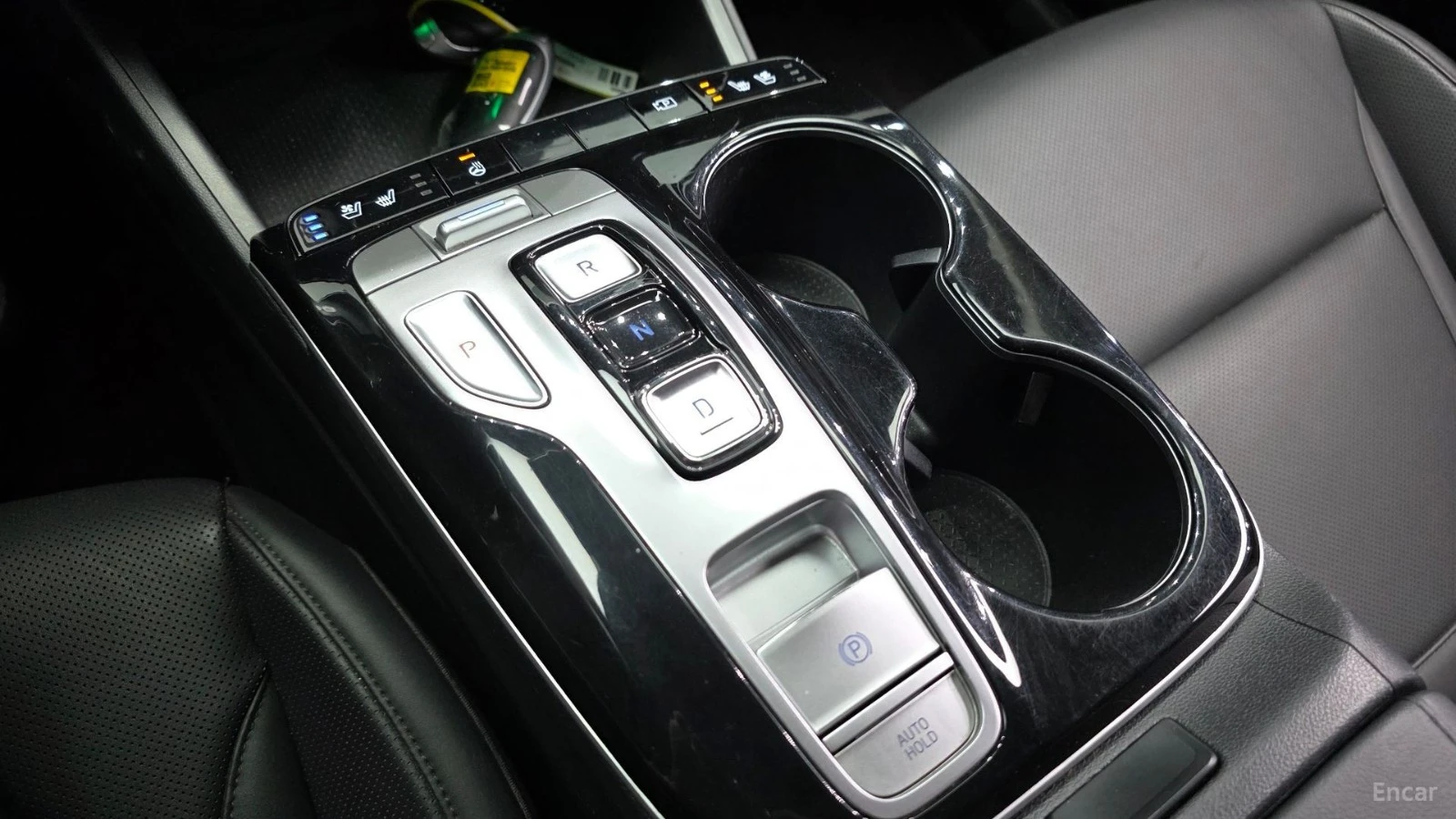 Hyundai Tucson FULL * HeadUp *  AвтоКредит * (ЦЕНА ДО БГ), снимка 12 - Автомобили и джипове - 55578291