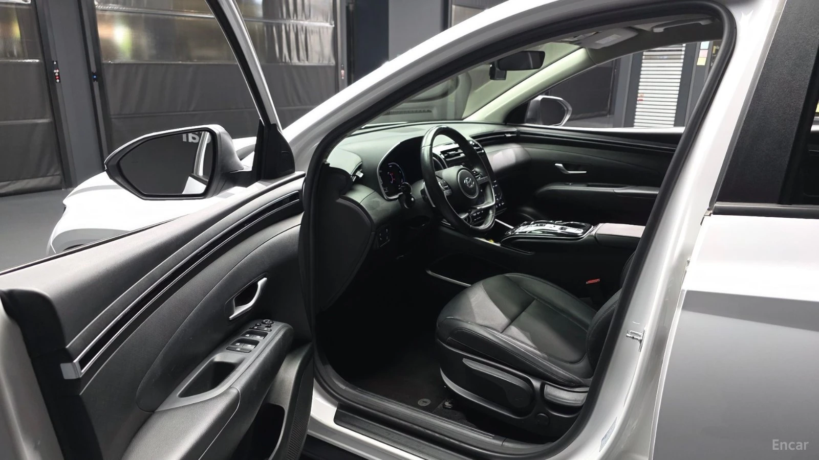 Hyundai Tucson FULL * HeadUp *  AвтоКредит * (ЦЕНА ДО БГ), снимка 13 - Автомобили и джипове - 55578291