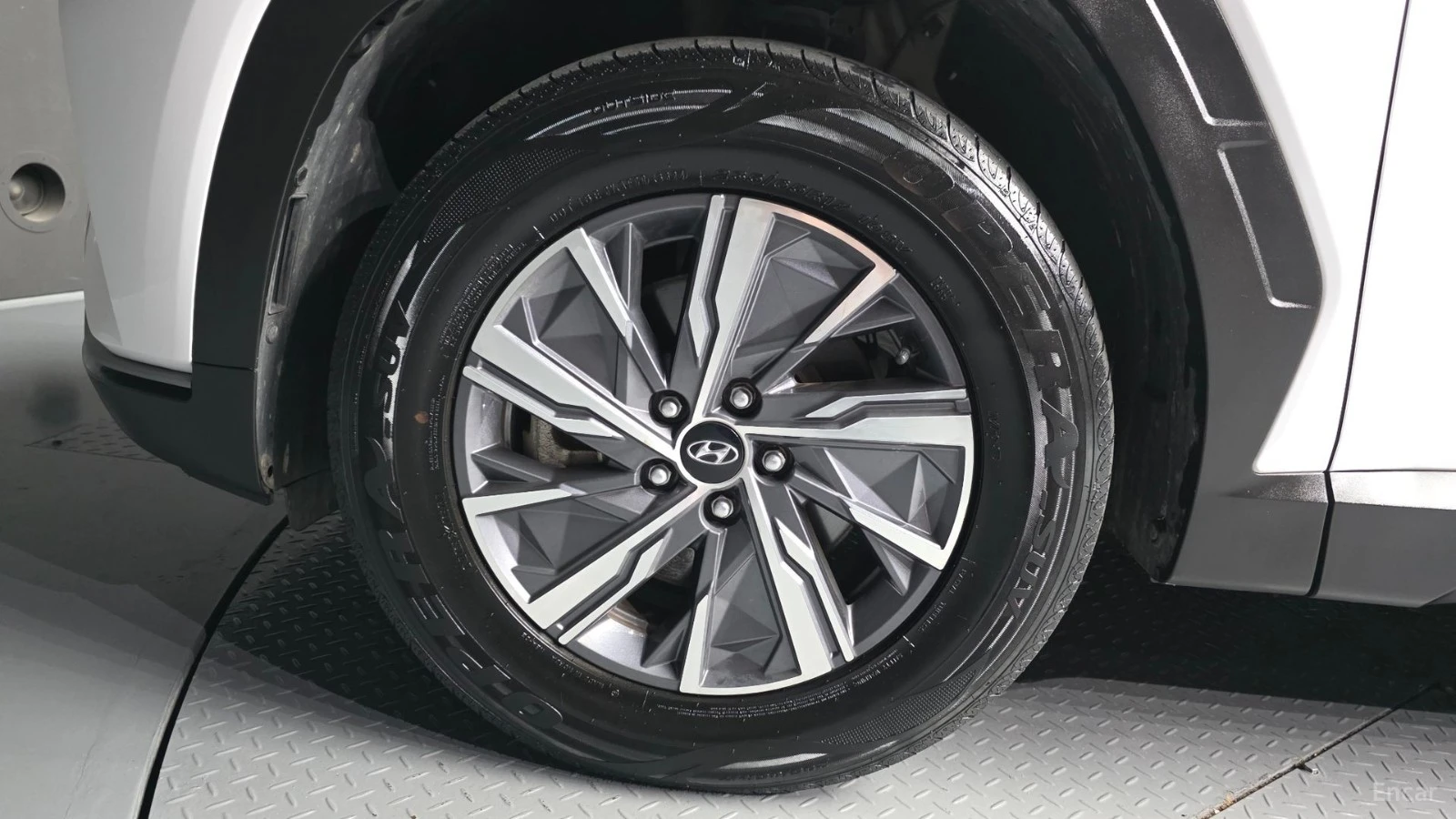 Hyundai Tucson FULL * HeadUp *  AвтоКредит * (ЦЕНА ДО БГ), снимка 11 - Автомобили и джипове - 55578291