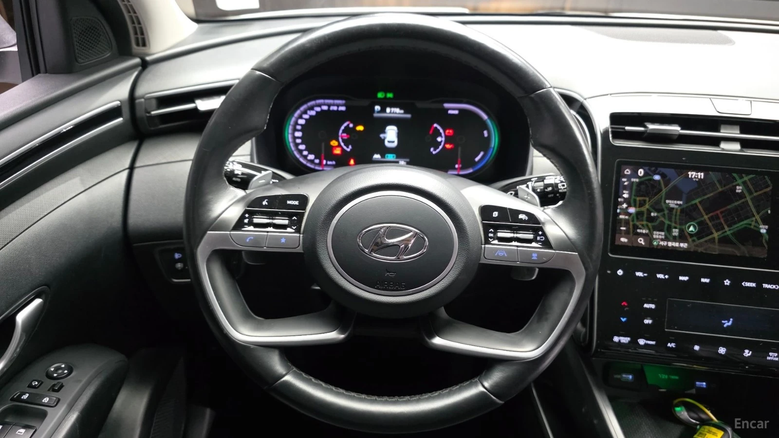 Hyundai Tucson FULL * HeadUp *  AвтоКредит * (ЦЕНА ДО БГ), снимка 6 - Автомобили и джипове - 55578291