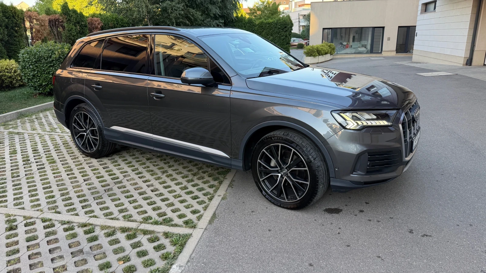 Audi Q7, снимка 7 - Автомобили и джипове - 56060217