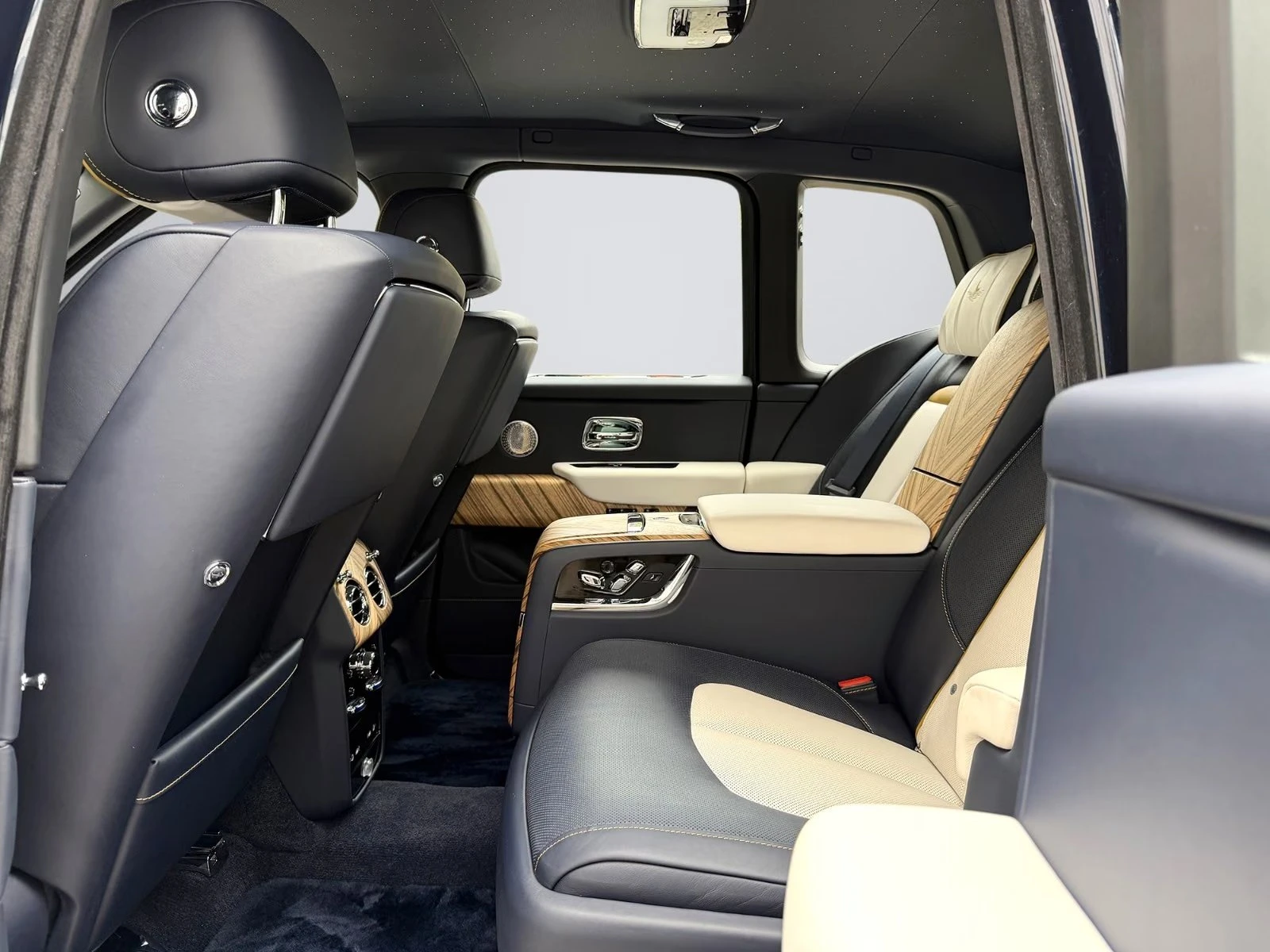 Rolls-Royce Cullinan SHOOTING STARS/ BESPOKE/ 4 SEATS/ PICNIC/ THEATRE/ | Mobile.bg � ����������� 13