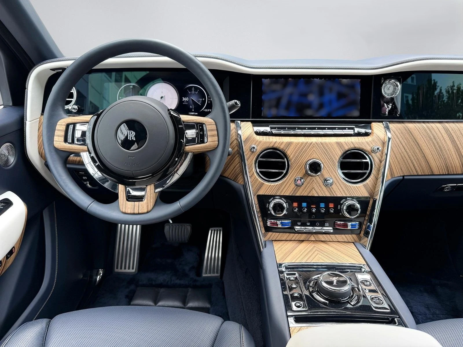 Rolls-Royce Cullinan SHOOTING STARS/ BESPOKE/ 4 SEATS/ PICNIC/ THEATRE/ | Mobile.bg � ����������� 9