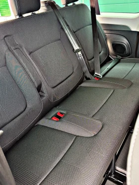 Renault Trafic 800km!2 БРОЯ НАЛИЧНИ!АВТОМАТ!CARPLAY!ТЕГЛИЧ!, снимка 16