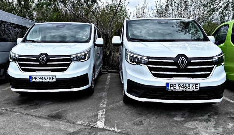 Renault Trafic 800km!2 БРОЯ НАЛИЧНИ!АВТОМАТ!CARPLAY!ТЕГЛИЧ!, снимка 2 - Бусове и автобуси - 52208176