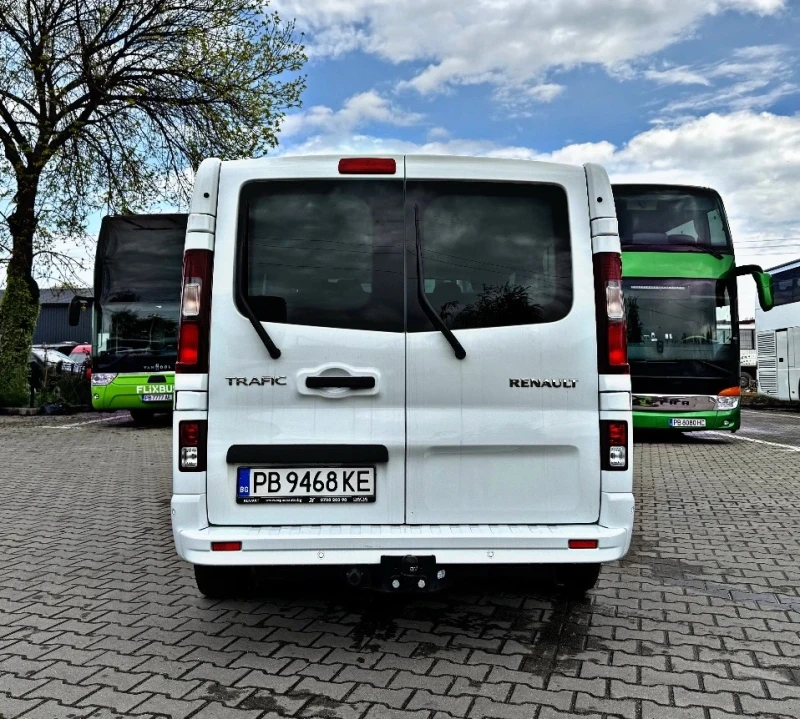 Renault Trafic 800km!2 БРОЯ НАЛИЧНИ!АВТОМАТ!CARPLAY!ТЕГЛИЧ!, снимка 6 - Бусове и автобуси - 52208176