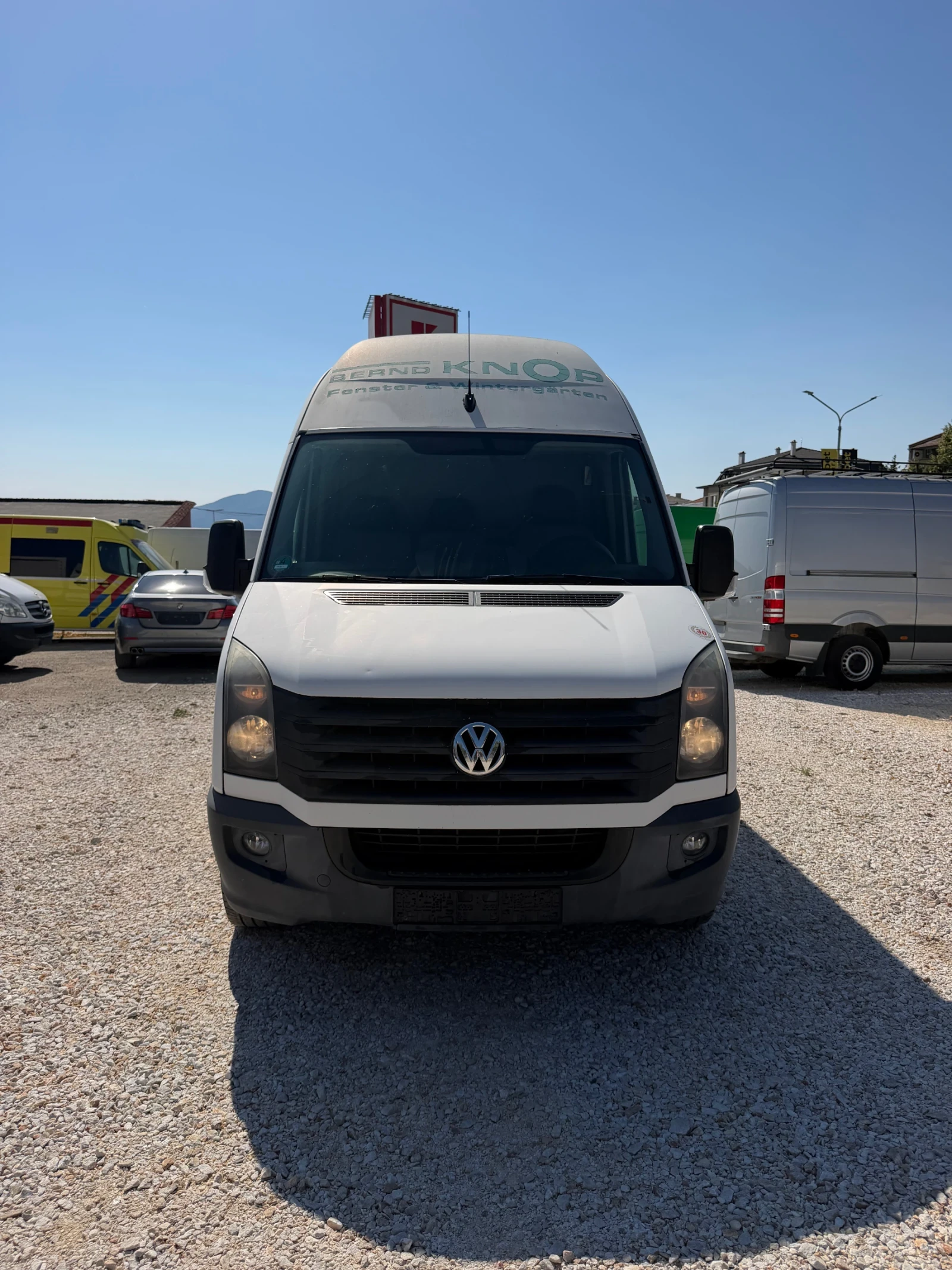 VW Crafter СЪС НАДСТРОЙКА, снимка 2 - Бусове и автобуси - 49271582