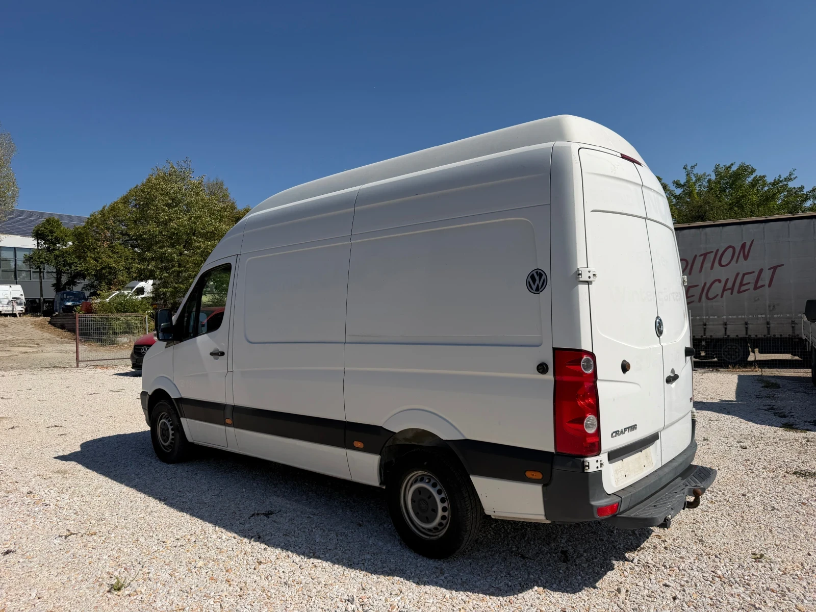 VW Crafter СЪС НАДСТРОЙКА, снимка 4 - Бусове и автобуси - 49271582