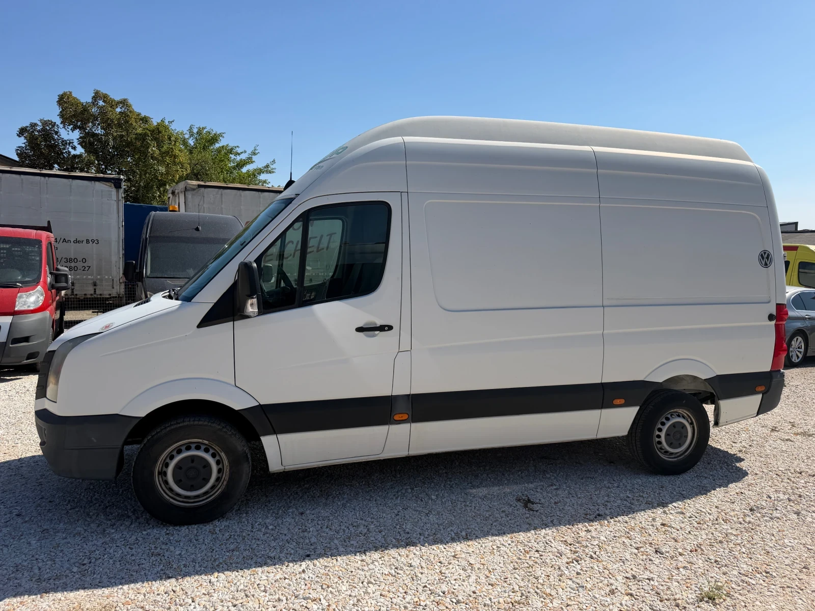 VW Crafter СЪС НАДСТРОЙКА, снимка 3 - Бусове и автобуси - 49271582