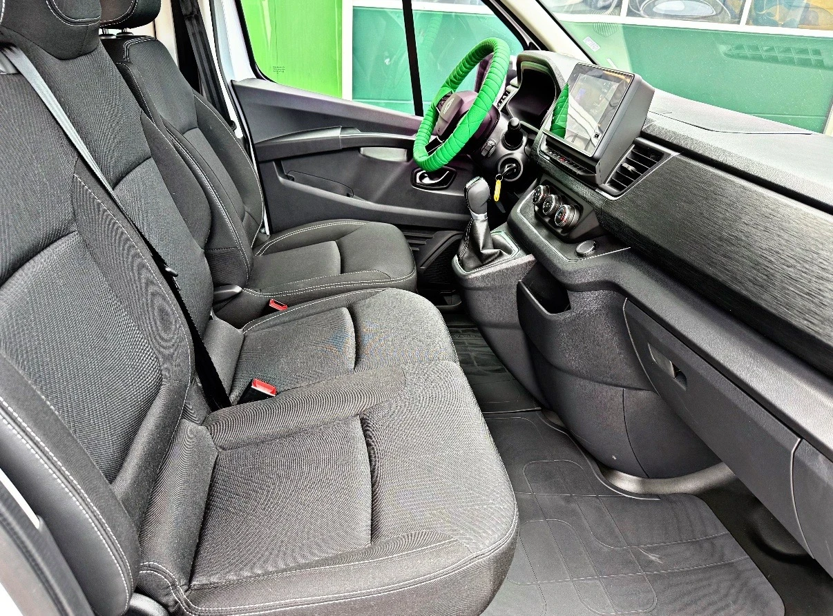 Renault Trafic 800km!2  !!CARPLAY!! | Mobile.bg   13