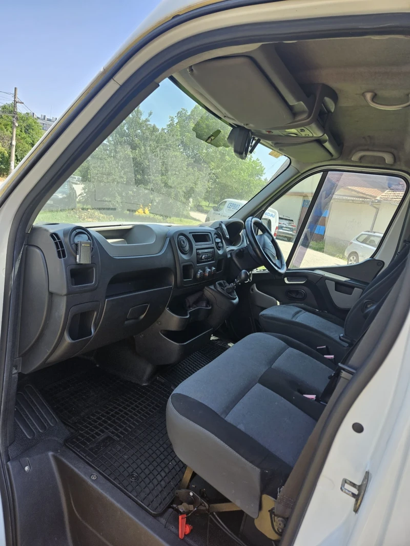 Кемпер Renault Burstner, снимка 5 - Каравани и кемпери - 52414294