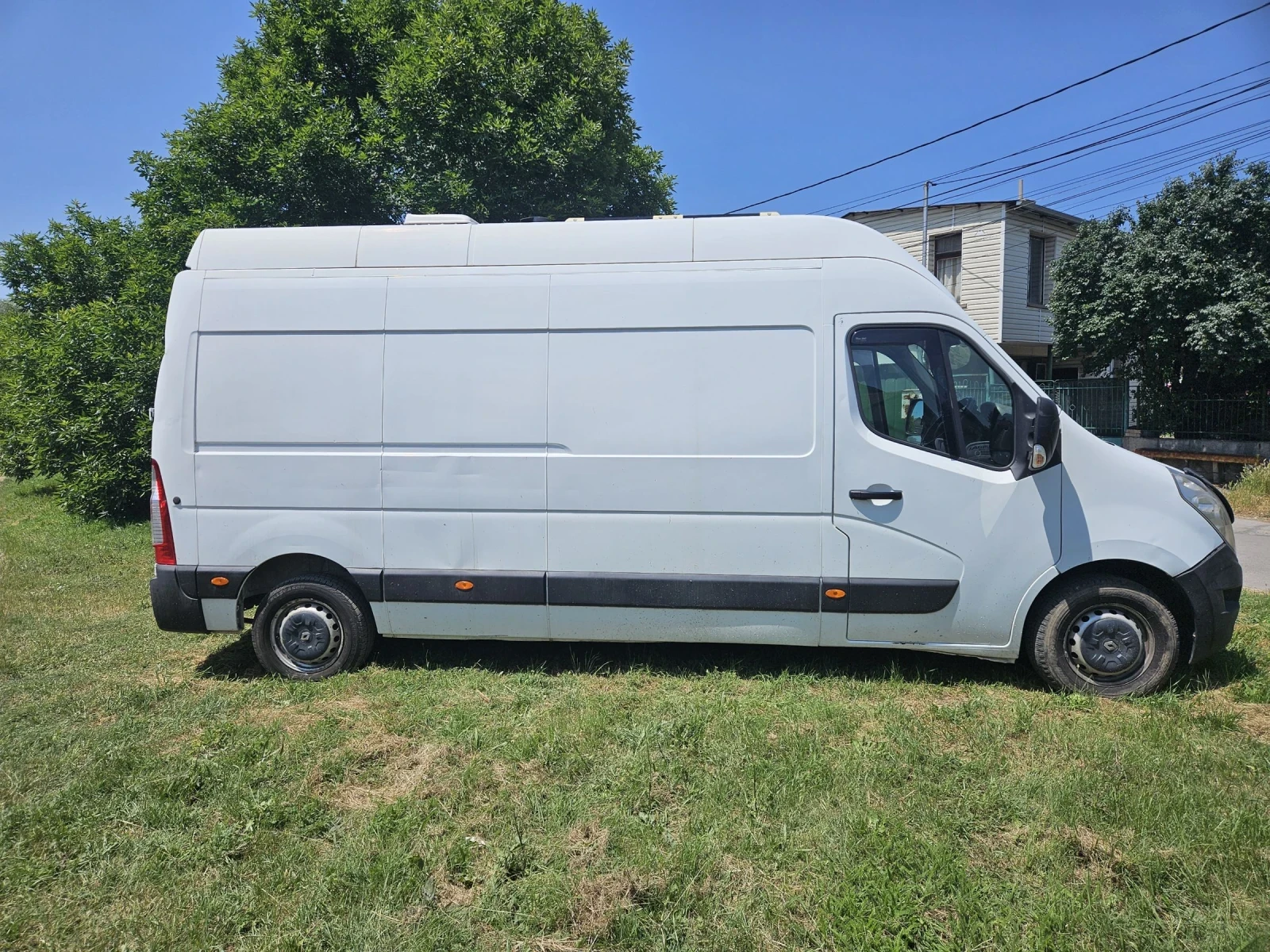 Кемпер Renault Burstner - изображение 2