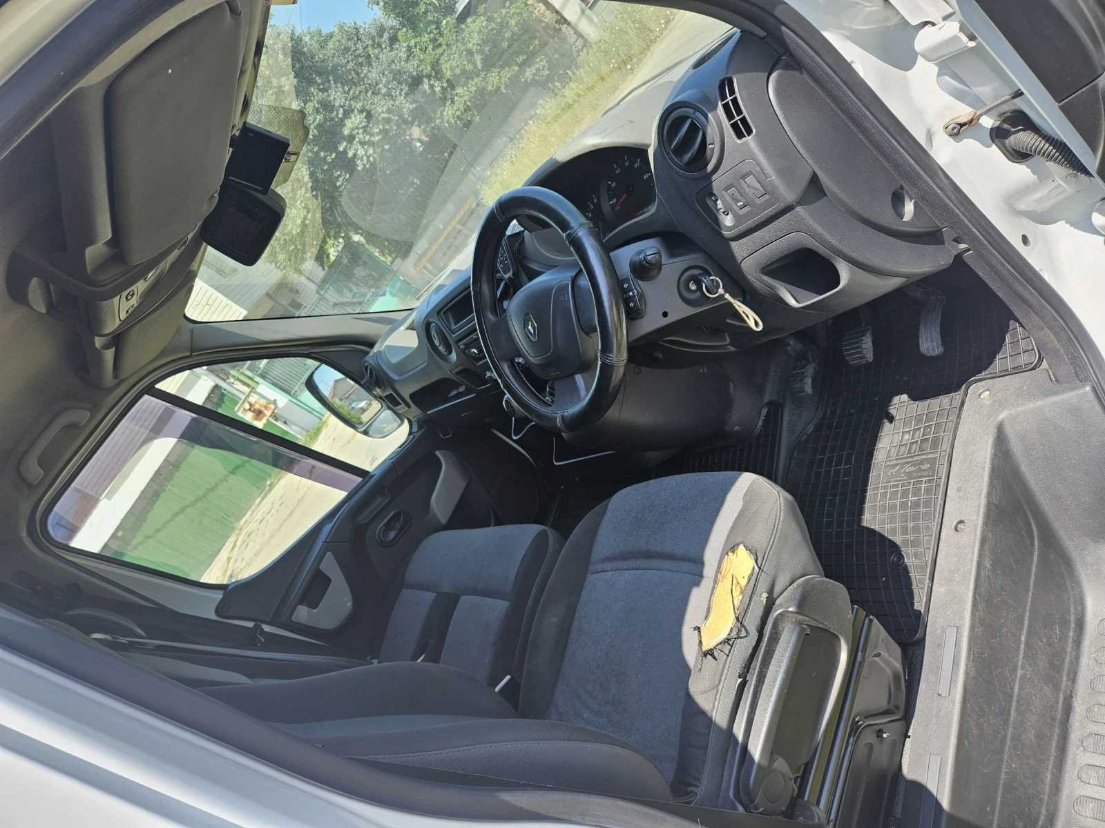 Кемпер Renault Burstner - изображение 10
