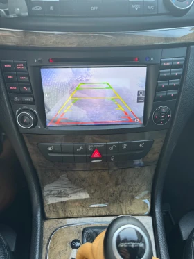 Mercedes-Benz E 220, снимка 13