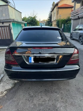 Mercedes-Benz E 220, снимка 3
