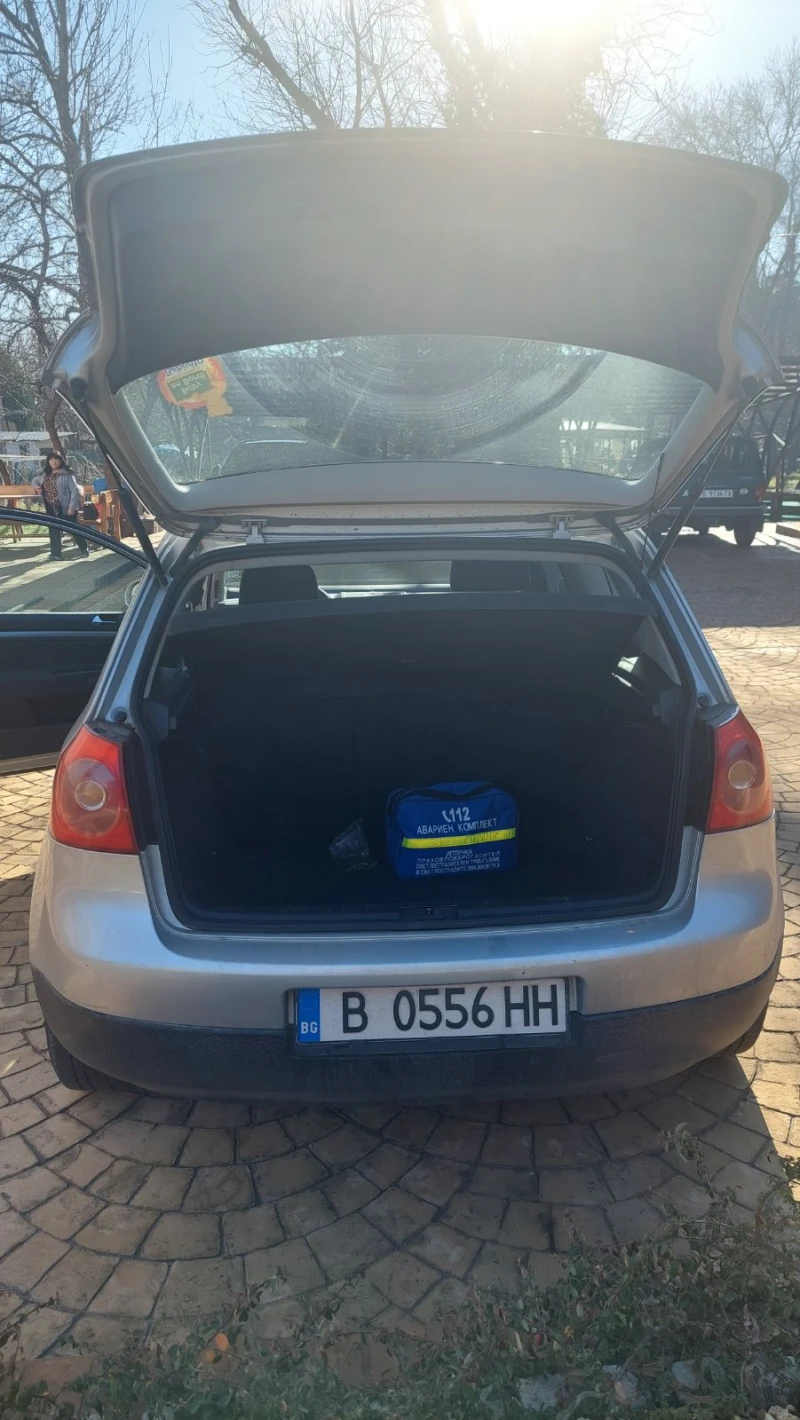 VW Golf, снимка 5 - Автомобили и джипове - 49531111