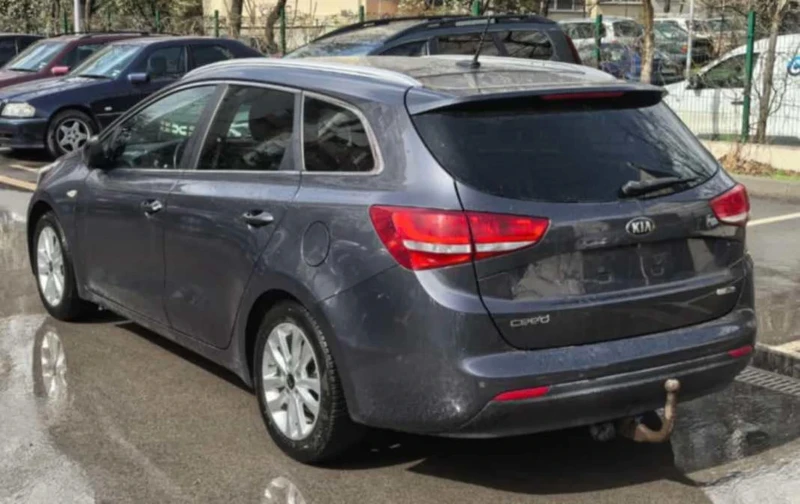 Kia Ceed 1.6/2016/EVRO6, снимка 4 - Автомобили и джипове - 49516138