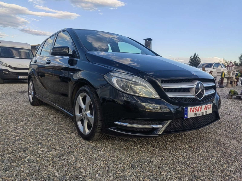 Mercedes-Benz B 180 2.0CDI, снимка 3 - Автомобили и джипове - 52316164