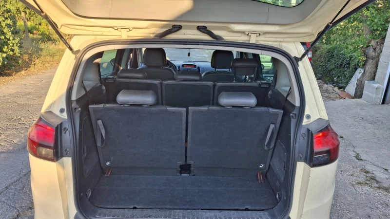 Opel Zafira, снимка 4 - Автомобили и джипове - 52664338