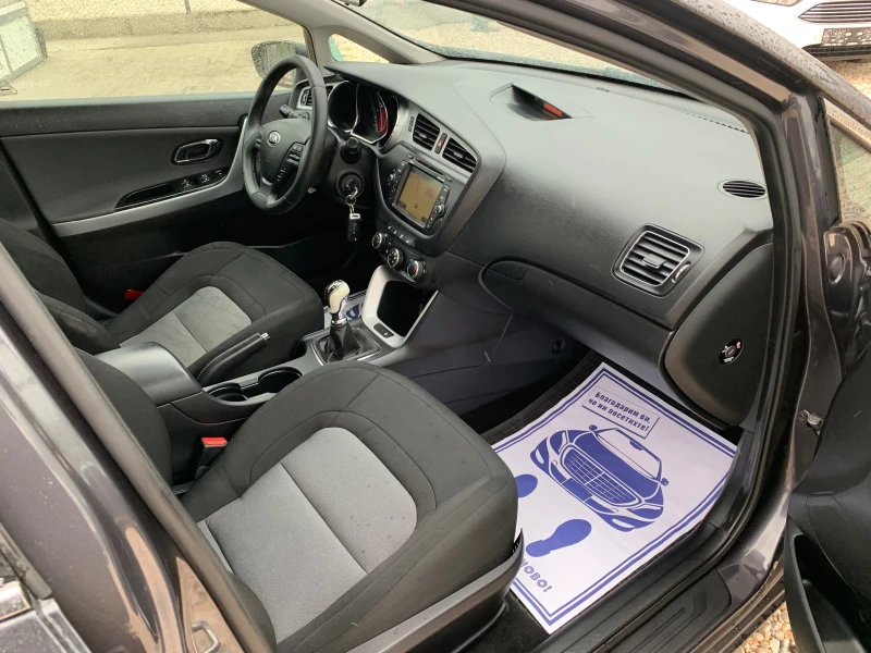 Kia Ceed 1.6D 128кс Нави, снимка 11 - Автомобили и джипове - 52299973