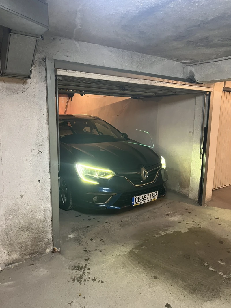 Renault Megane, снимка 3 - Автомобили и джипове - 52322137