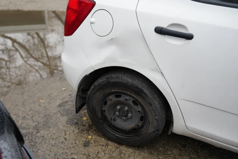 Skoda Fabia Fabia 1.6 TDI КАТАСТРОФИРАЛ, снимка 9 - Автомобили и джипове - 52559687