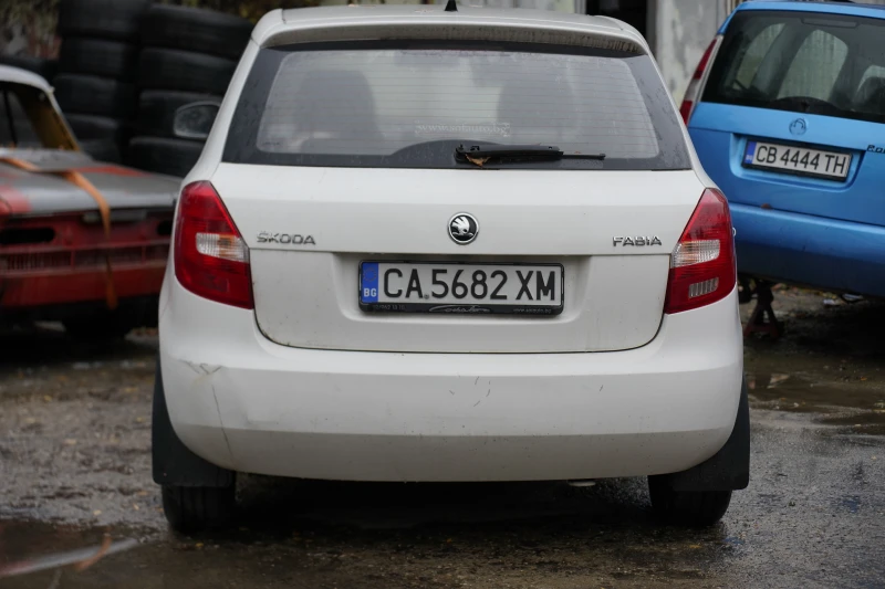 Skoda Fabia Fabia 1.6 TDI КАТАСТРОФИРАЛ, снимка 4 - Автомобили и джипове - 52559687