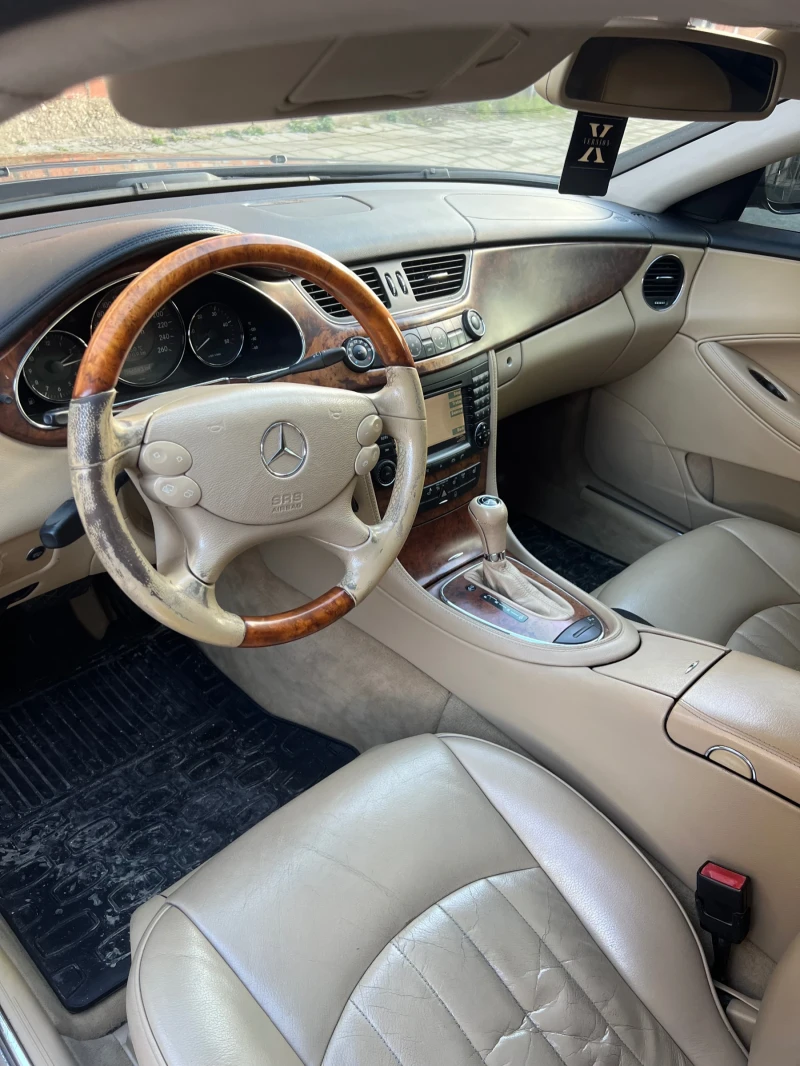 Mercedes-Benz CLS 320, снимка 11 - Автомобили и джипове - 52578443