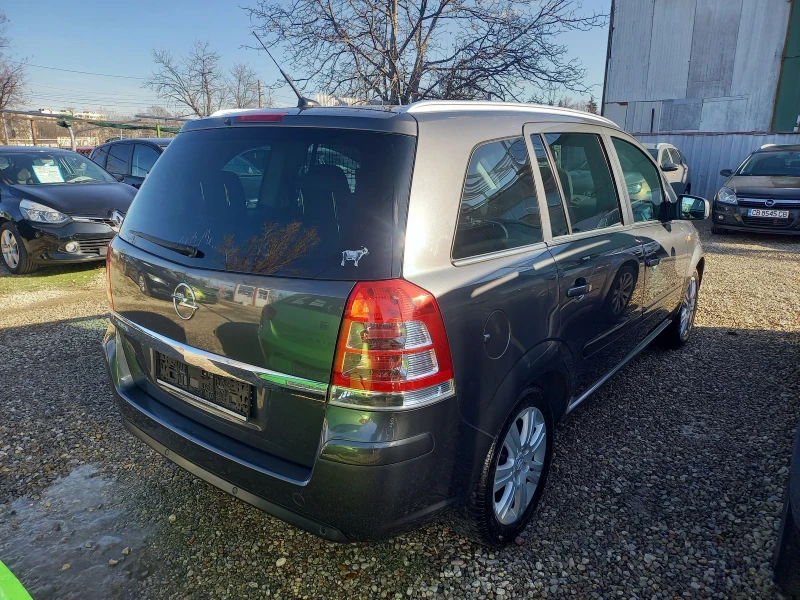 Opel Zafira КАТО НОВА, FACELIFT, ВСИЧКИ ЕКСТРИ, 1.8i 140 К.С, , снимка 4 - Автомобили и джипове - 53113159