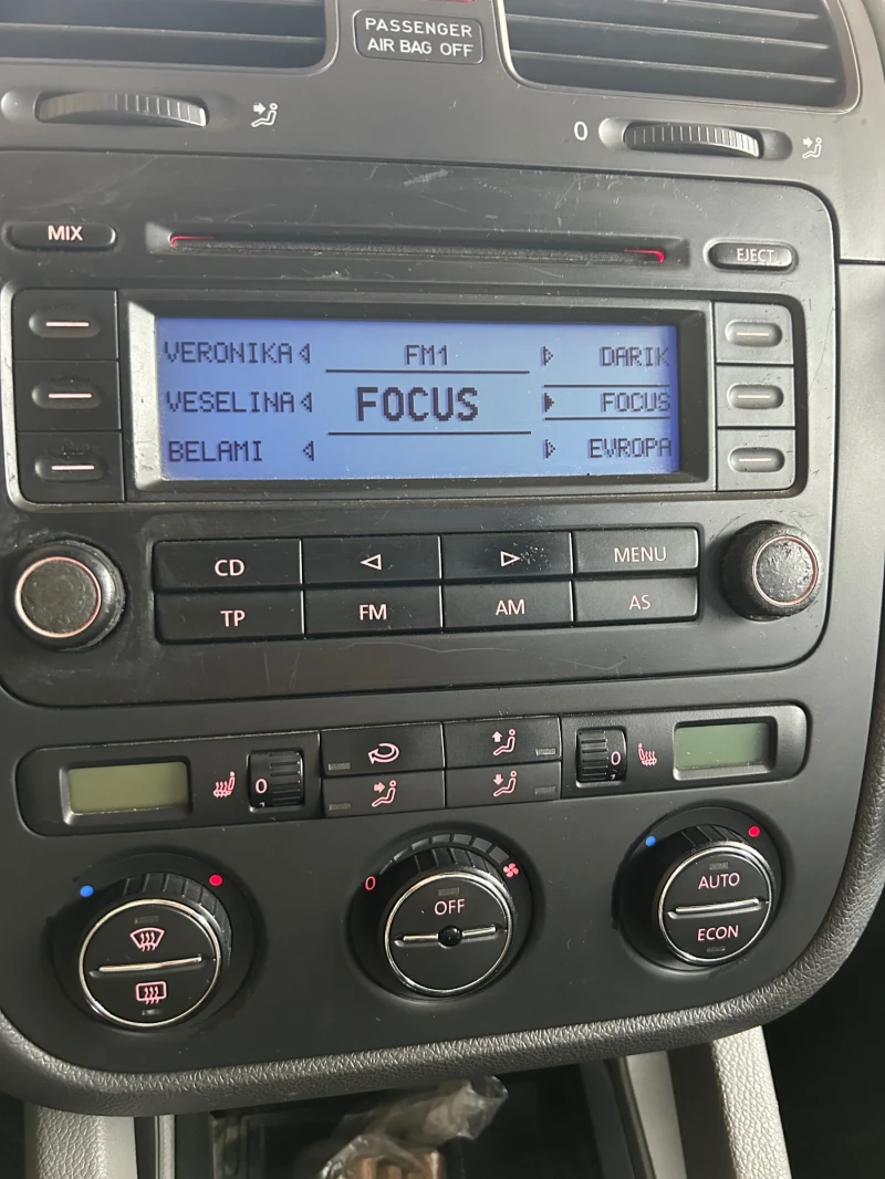 VW Golf, снимка 4 - Автомобили и джипове - 53262249