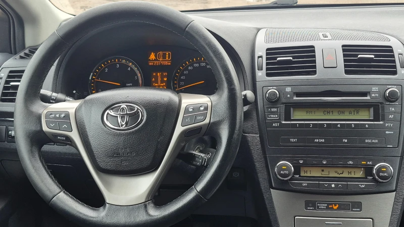 Toyota Avensis 2.0d4d 126 к.с. Германия, снимка 13 - Автомобили и джипове - 53428658