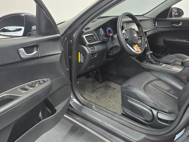 Kia K5 2.0 Luxury - САМО 30% АВАНС, снимка 10 - Автомобили и джипове - 55796072