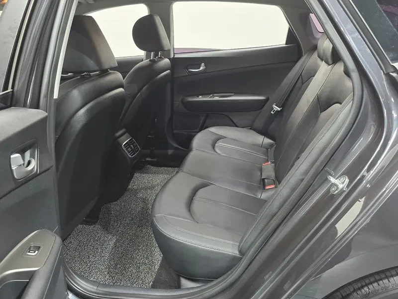 Kia K5 2.0 Luxury - САМО 30% АВАНС, снимка 12 - Автомобили и джипове - 55796072