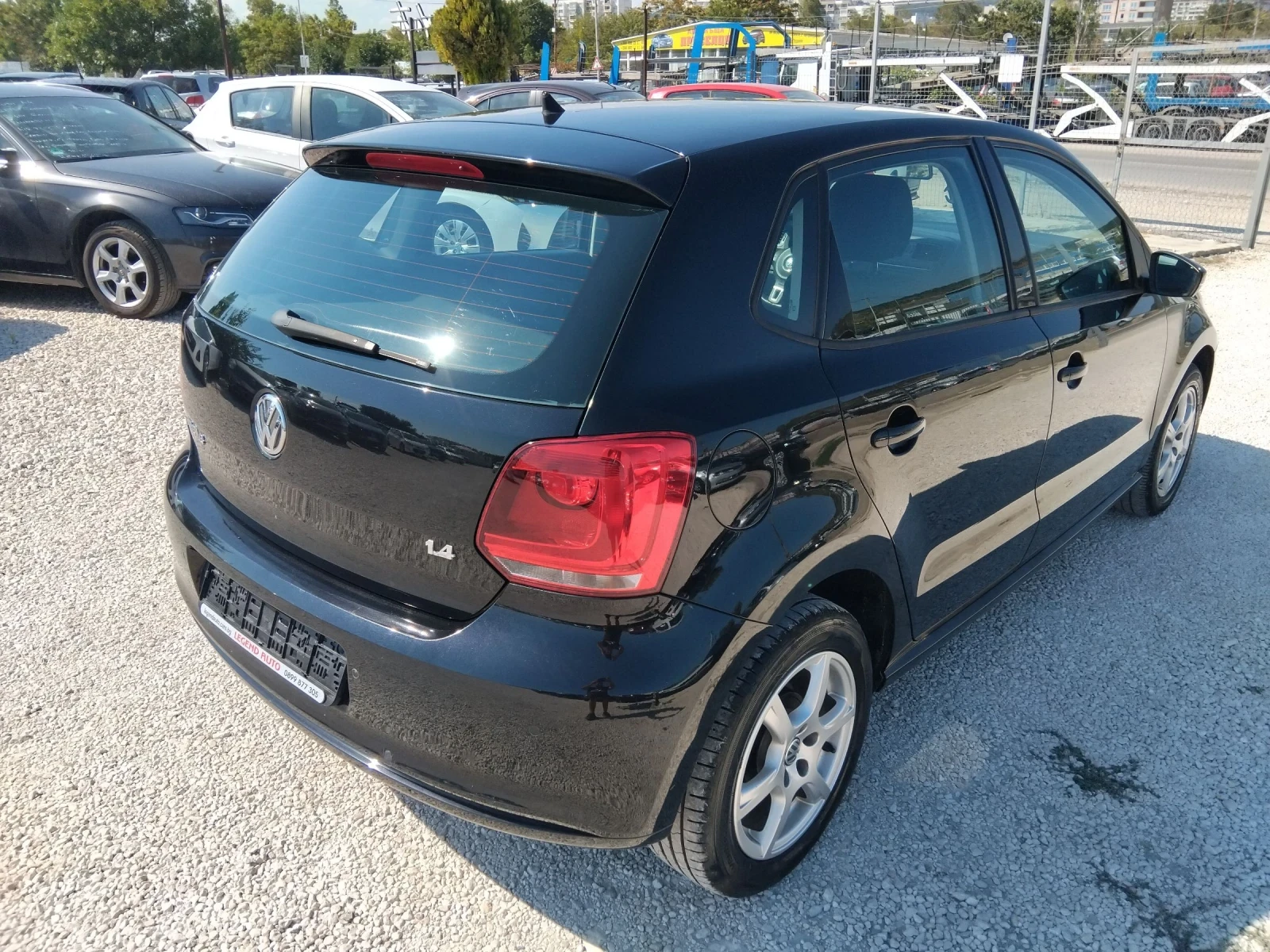 VW Polo 1.4i 156000км, СТАРИЯ МОТОР  - изображение 7