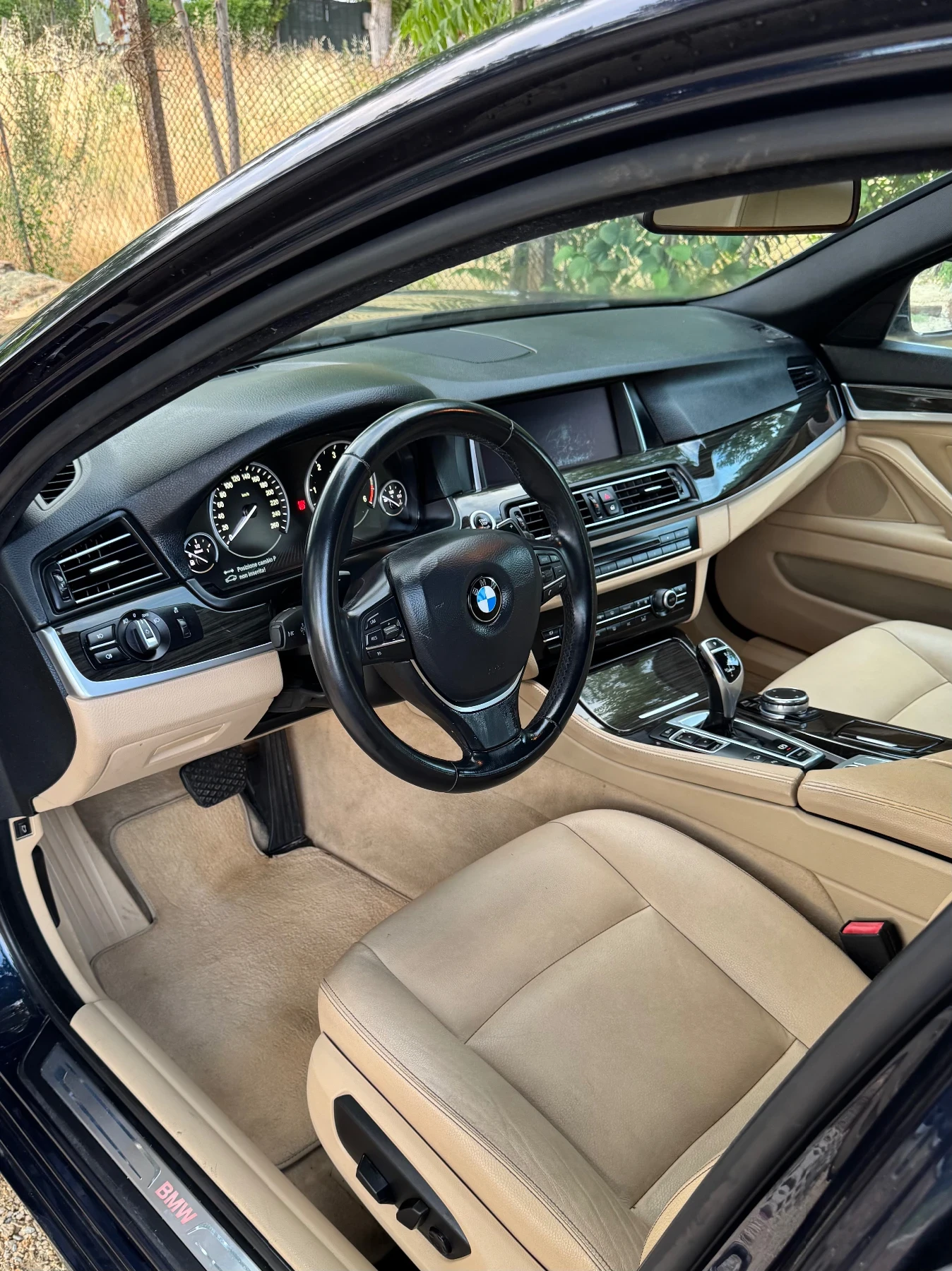 BMW 525 2, 5D Xdrive face Панорама - изображение 9