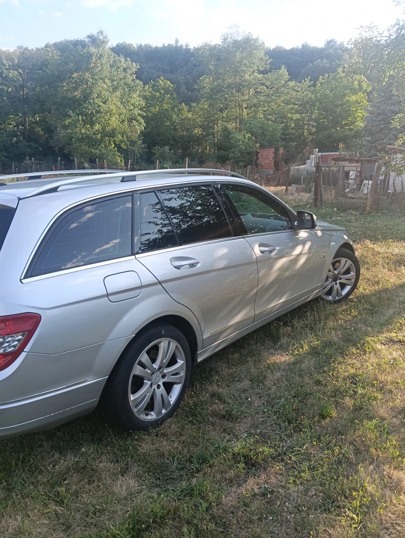 Mercedes-Benz C 320  - изображение 7