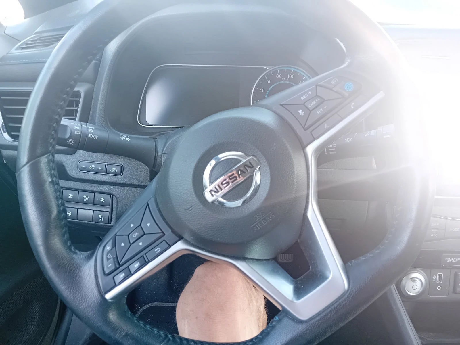 Nissan Leaf  ELEKTRIK EDITION 62KW - изображение 4