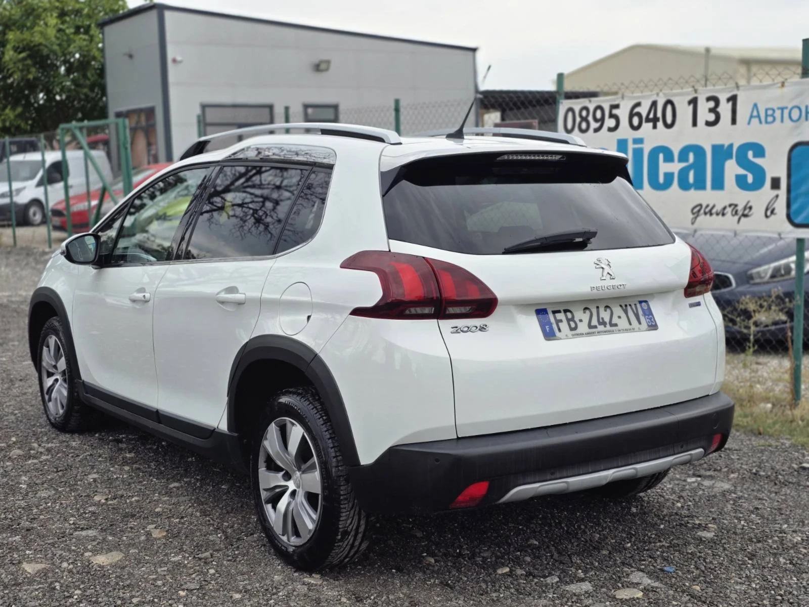 Peugeot 2008 1.5 BLUE HDI - изображение 7