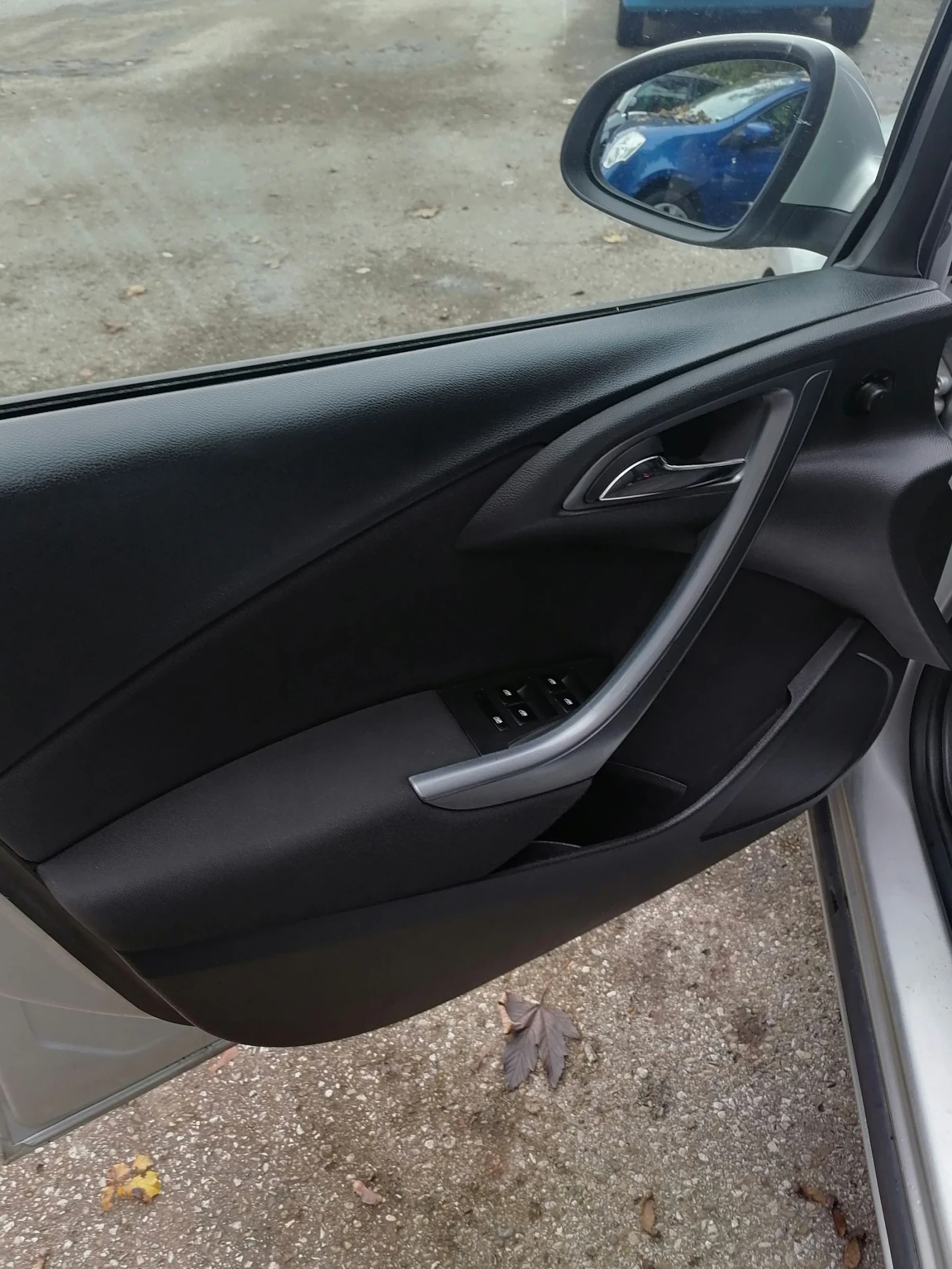 Opel Astra 1.7 дизел  - изображение 9