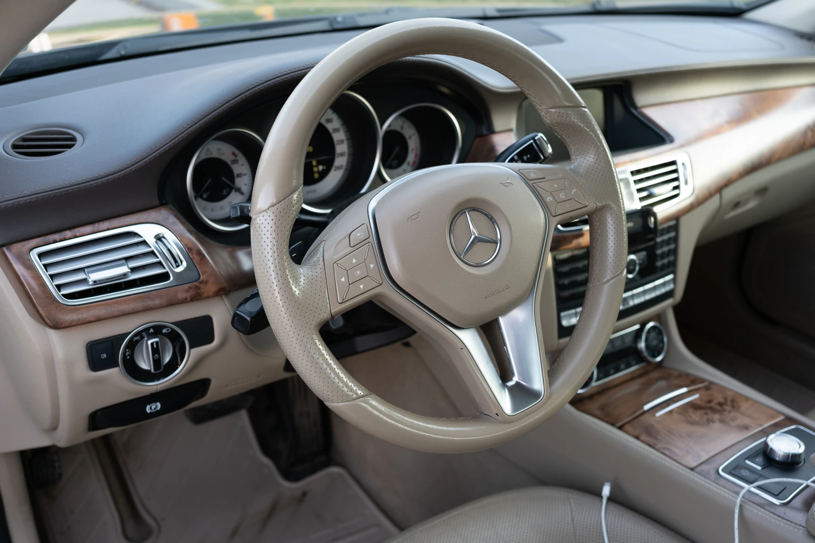 Mercedes-Benz CLS 350  - изображение 9
